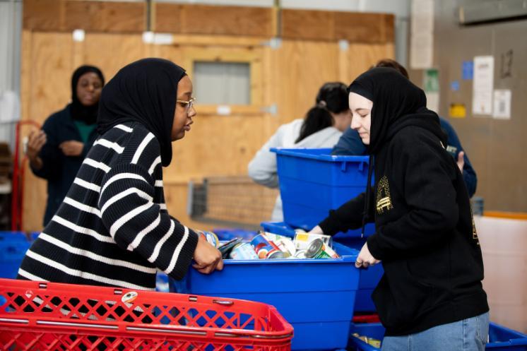 Students helping out a FACES on MLK day